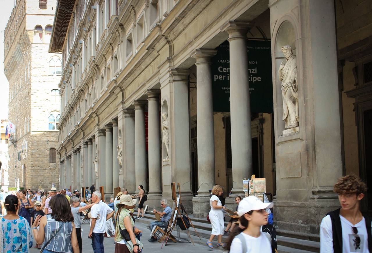 piazzale degli uffizi 1 scaled